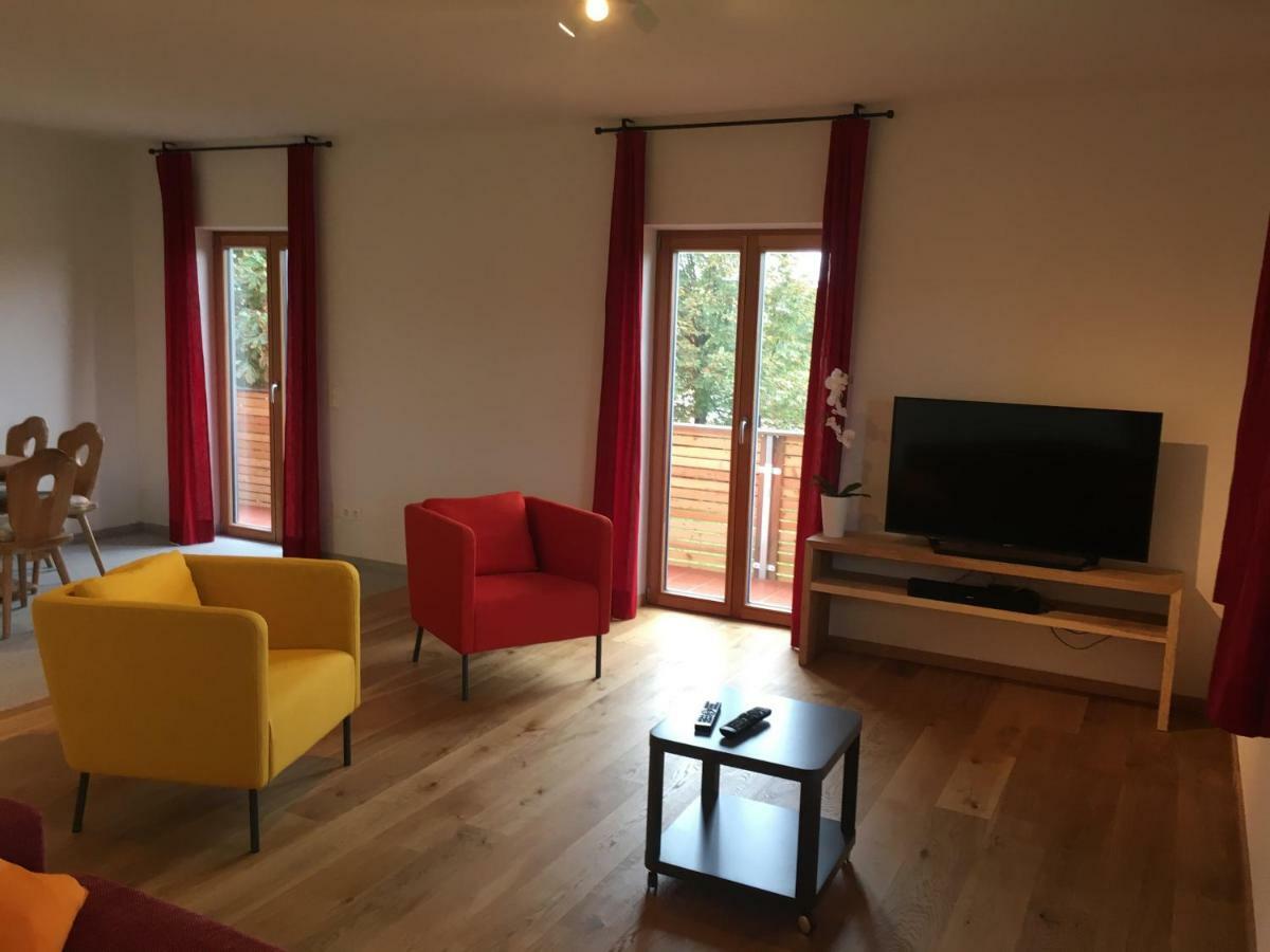 Ferienwohnungen Reschenhof Rosenheim Ruang foto